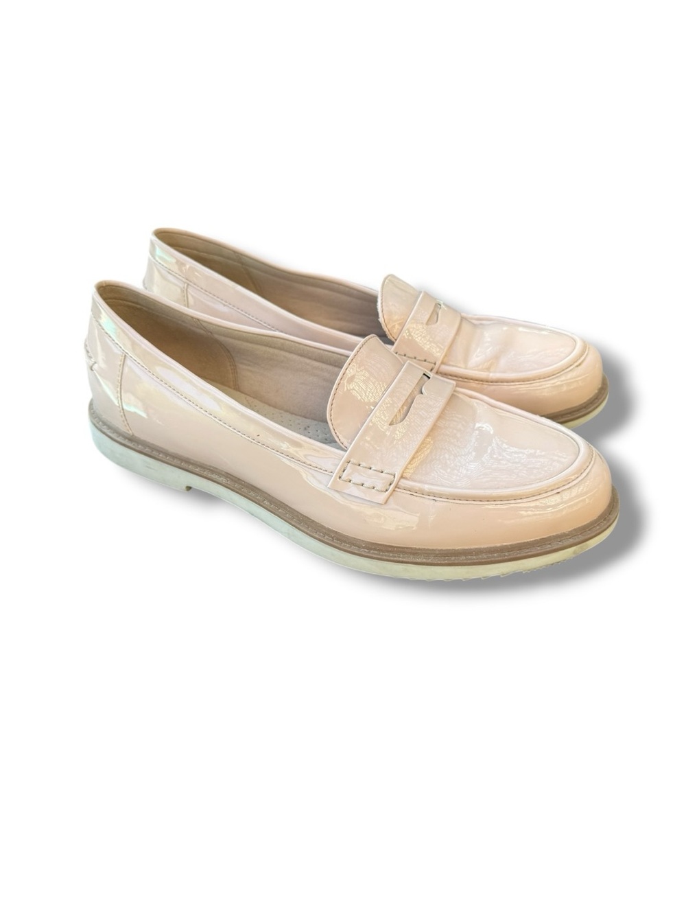 Clark’s Cushion Foam Patent Leather Penny Loafers in Blush Pink, Women's 9.5
